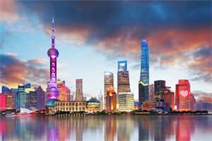 迷失在夜色中的上海新天地